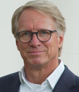 Portretfoto Joost van Gilse