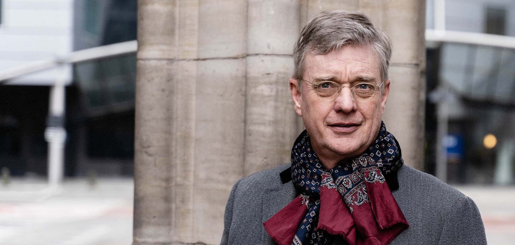 Portretfoto buiten van Eugene Grüter, CEO Sweco Nederland