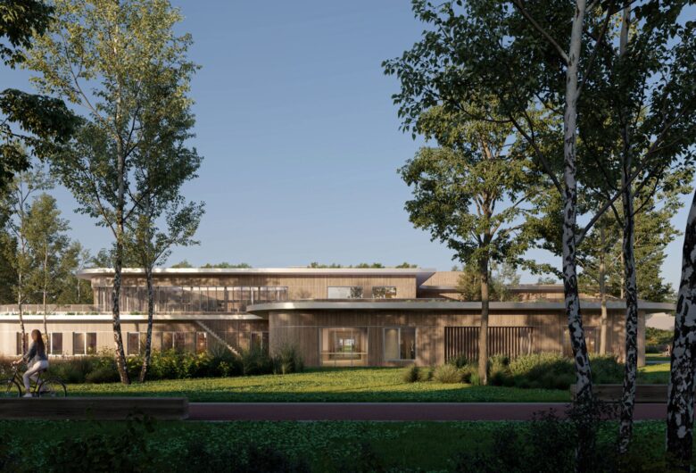 Tweelaags licht gebouw in bosrijke omgeving